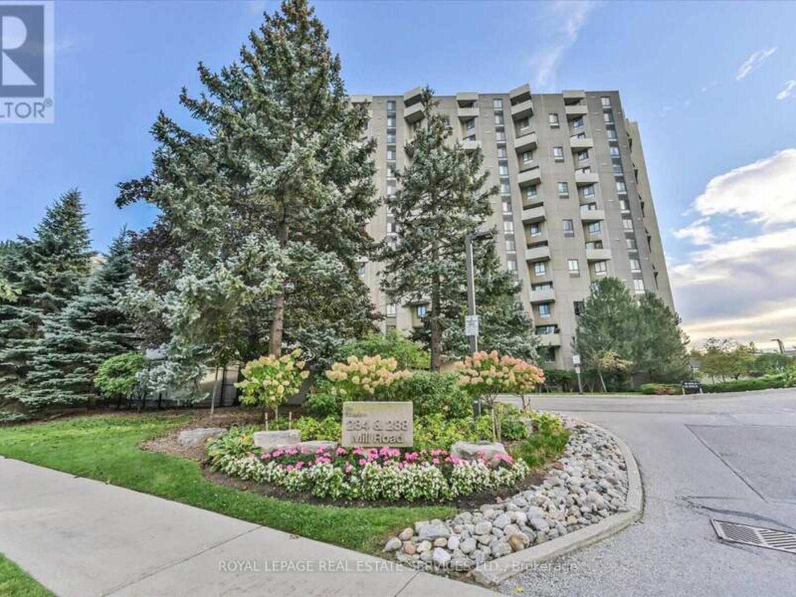 E1 - 284 MILL ROAD, Toronto, Ontario M9C 4W6