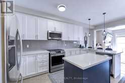 140 SKY HARBOUR DRIVE | Brampton Ontario | Slide Image Six