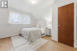68 GAIR DRIVE | Toronto Ontario | Slide Image Sixteen