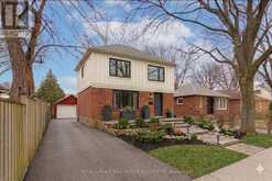 68 GAIR DRIVE | Toronto Ontario | Slide Image Four