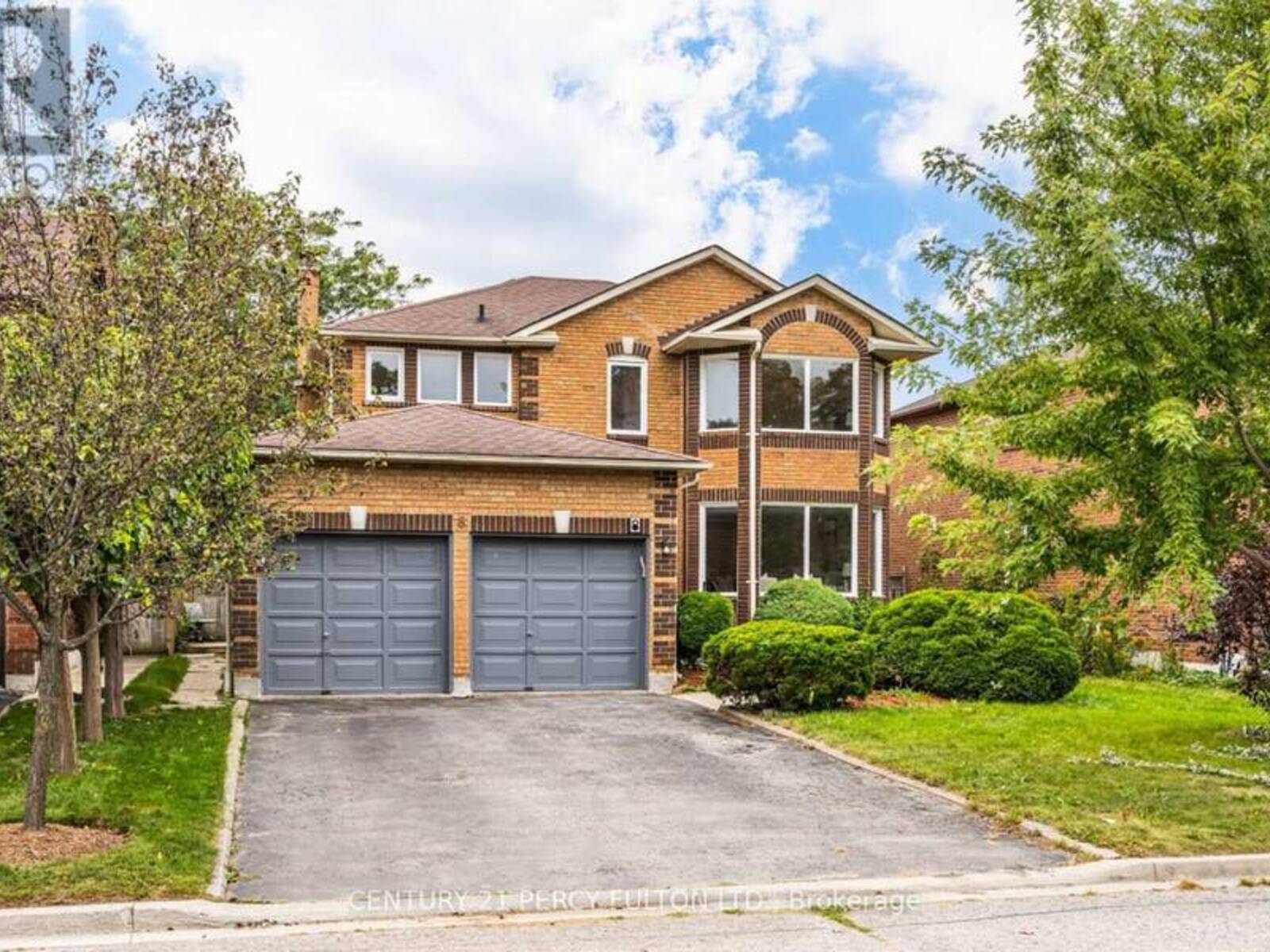 8 SAYOR DRIVE, Ajax, Ontario L1T 3K2