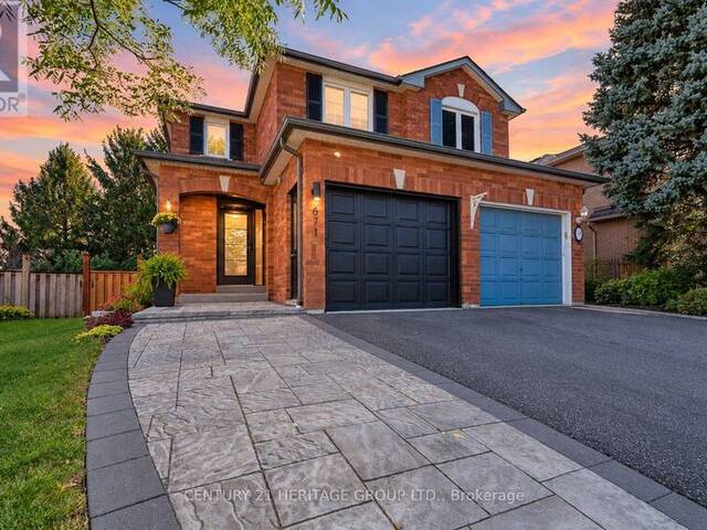 671 WALPOLE CRESCENT Newmarket Ontario, L3X 2B2 - 3 Bedrooms Home For Sale