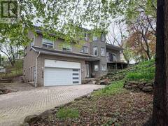 176 WYNDHAM STREET Mississauga Ontario, L5M 1N5