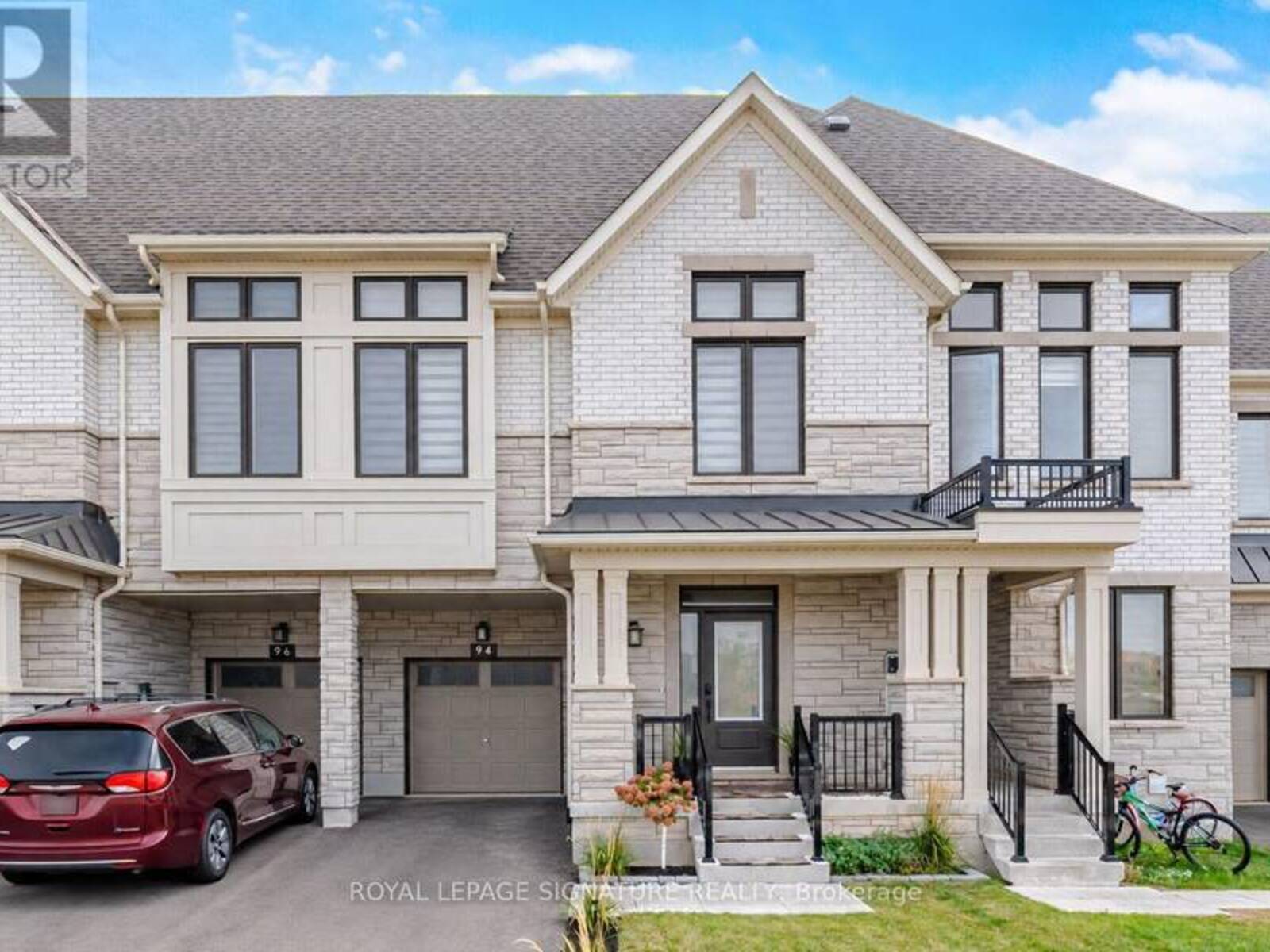 94 SETTLERS ROAD E, Oakville, Ontario L6H 7W5