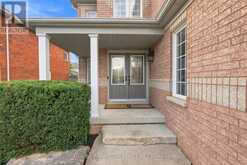 102 SOUTHFIELD AVENUE | Clarington Ontario | Slide Image Four