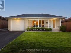 302 LA ROSE AVENUE Toronto Ontario, M9P 1B9