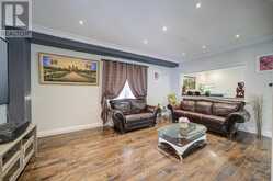 145 TRAILHEAD AVENUE | Newmarket Ontario | Slide Image Eight