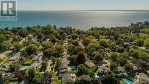 247 WALDEN DRIVE | Burlington Ontario | Slide Image Three