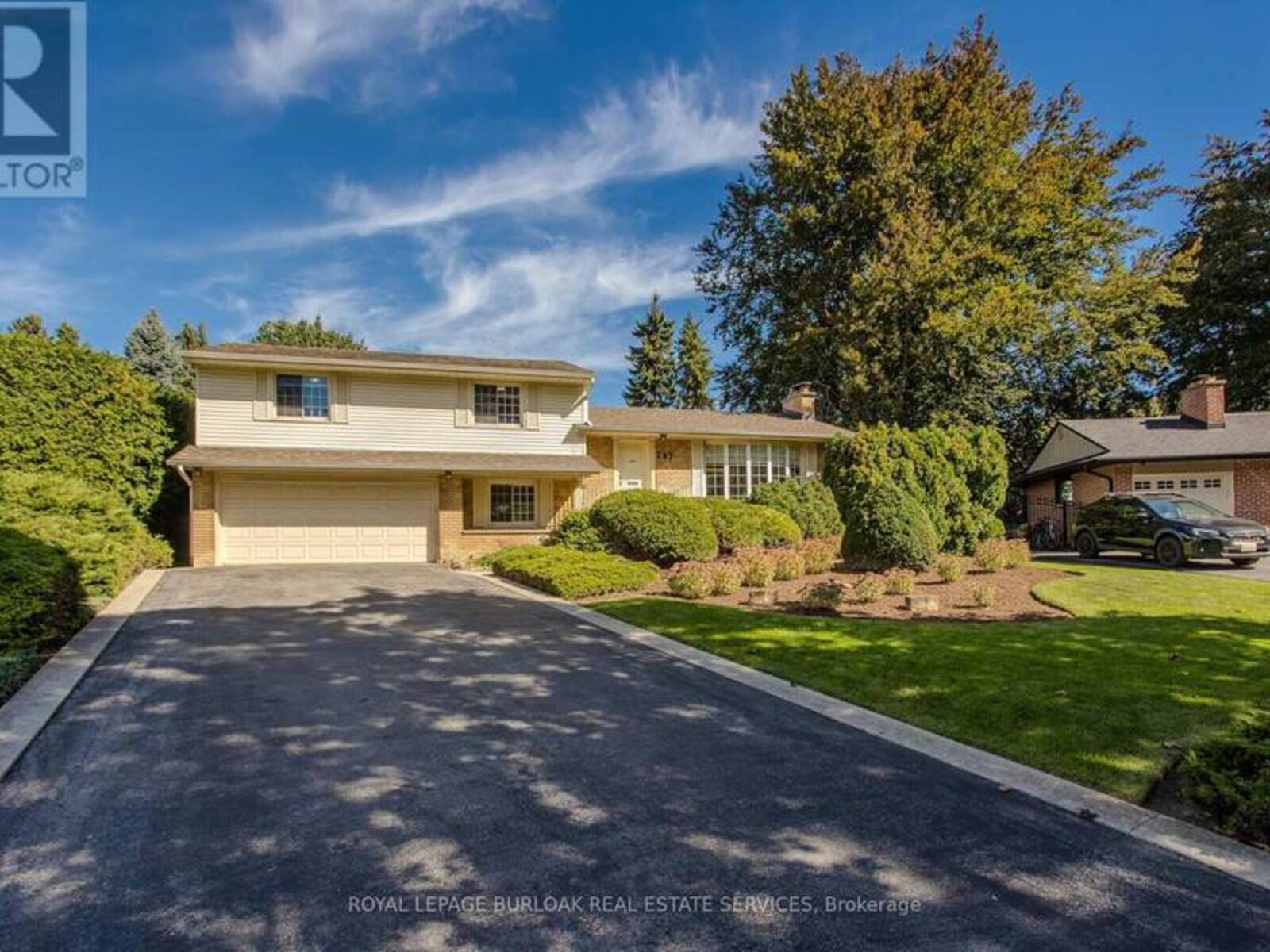 247 WALDEN DRIVE, Burlington, Ontario L7N 2A7