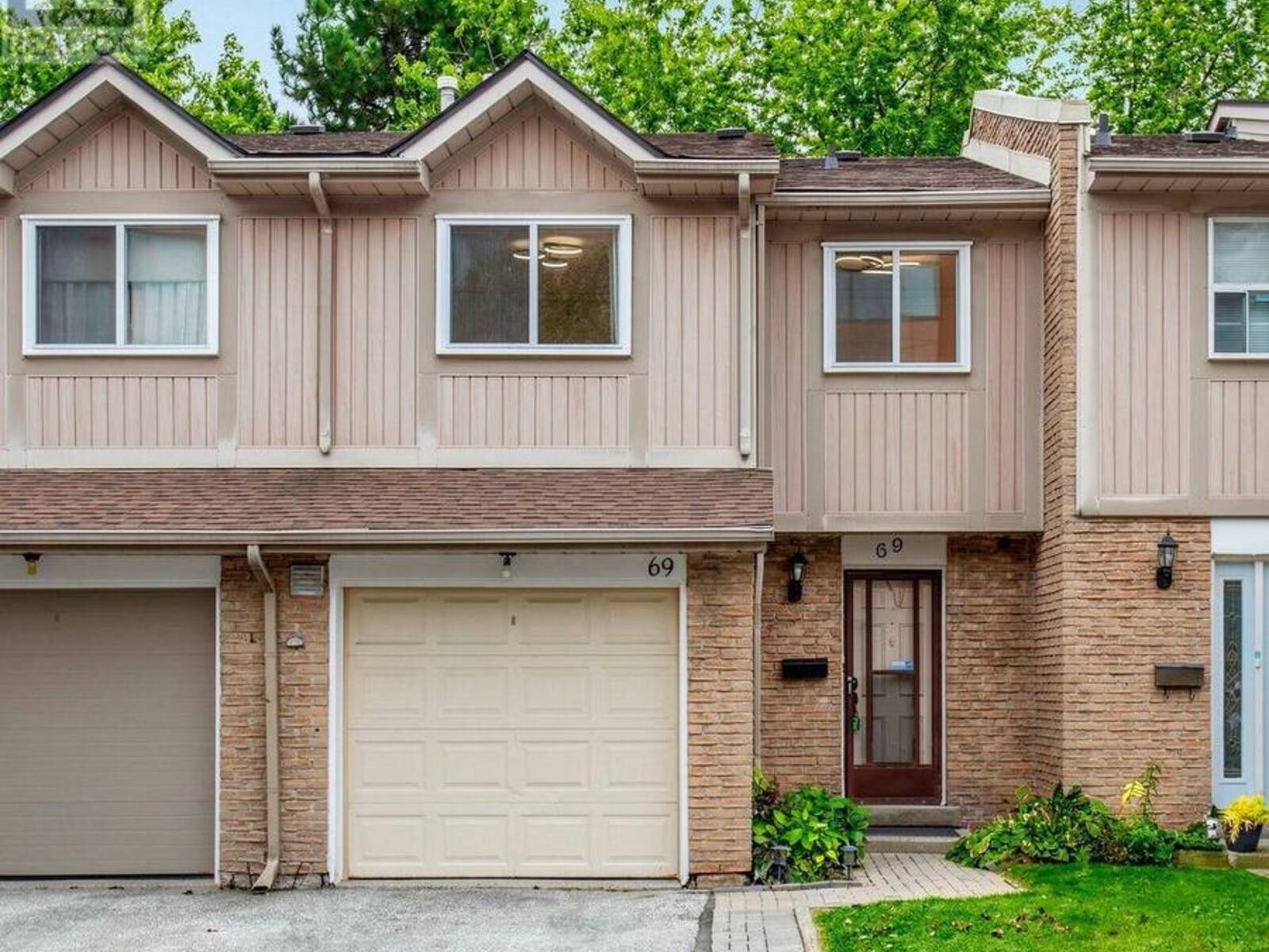 69 - 1290 BRIDLETOWNE CIRCLE, Toronto, Ontario M1W 2V4