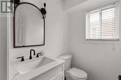 102 COUNTRY LANE | Barrie Ontario | Slide Image Thirteen