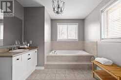 102 COUNTRY LANE | Barrie Ontario | Slide Image Seventeen