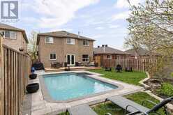 102 COUNTRY LANE | Barrie Ontario | Slide Image Twenty-seven