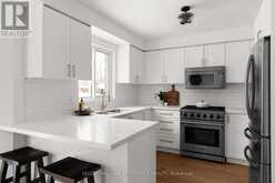 102 COUNTRY LANE | Barrie Ontario | Slide Image Eight