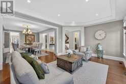 7 COUSINS DRIVE | Aurora Ontario | Slide Image Ten