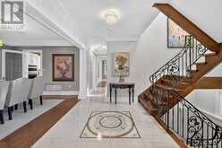7 COUSINS DRIVE | Aurora Ontario | Slide Image Five