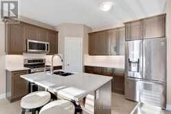 213 LADYSLIPPER DRIVE | Waterloo Ontario | Slide Image Twenty