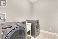 213 LADYSLIPPER DRIVE | Waterloo Ontario | Slide Image Nine
