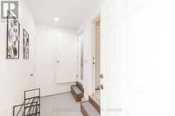 73 APPLEBLOSSOM DRIVE | Hamilton Ontario | Slide Image Seventeen