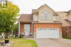 73 APPLEBLOSSOM DRIVE | Hamilton Ontario | Slide Image Three