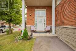 73 APPLEBLOSSOM DRIVE | Hamilton Ontario | Slide Image Four
