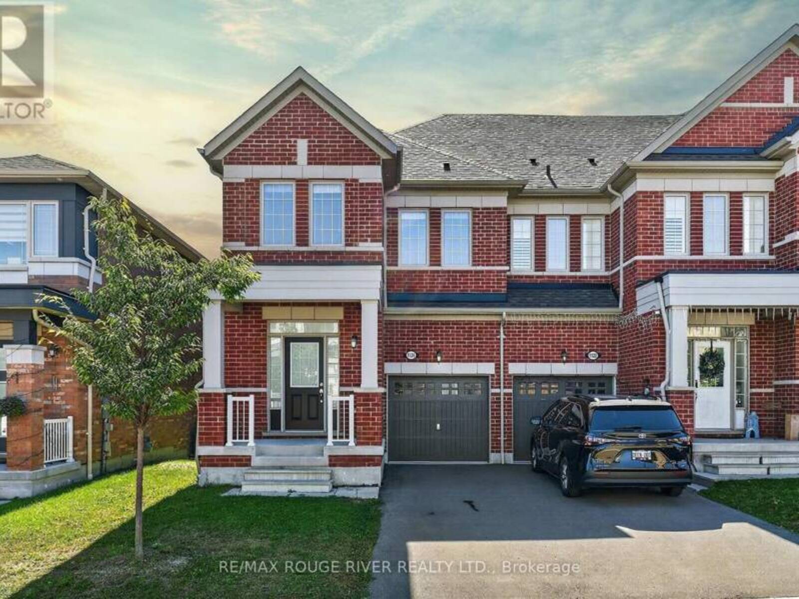 1124 SEPIA SQUARE, Pickering, Ontario L1X 0H1