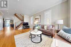 254 JOHN STREET | Toronto Ontario | Slide Image Nine