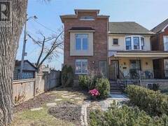 3 ARMSTRONG AVENUE Toronto Ontario, M6H 1V9