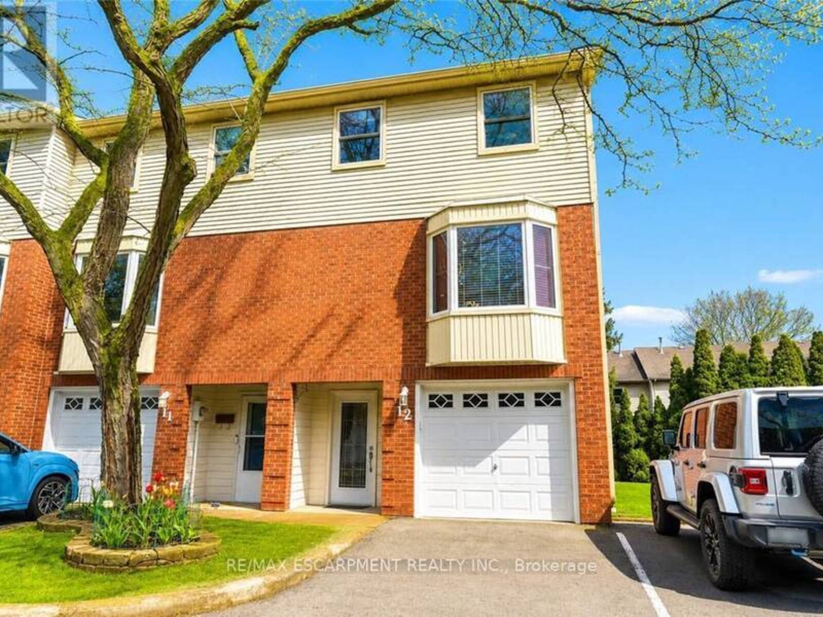 12 - 130 LIVINGSTON AVENUE, Grimsby, Ontario L3M 4W5