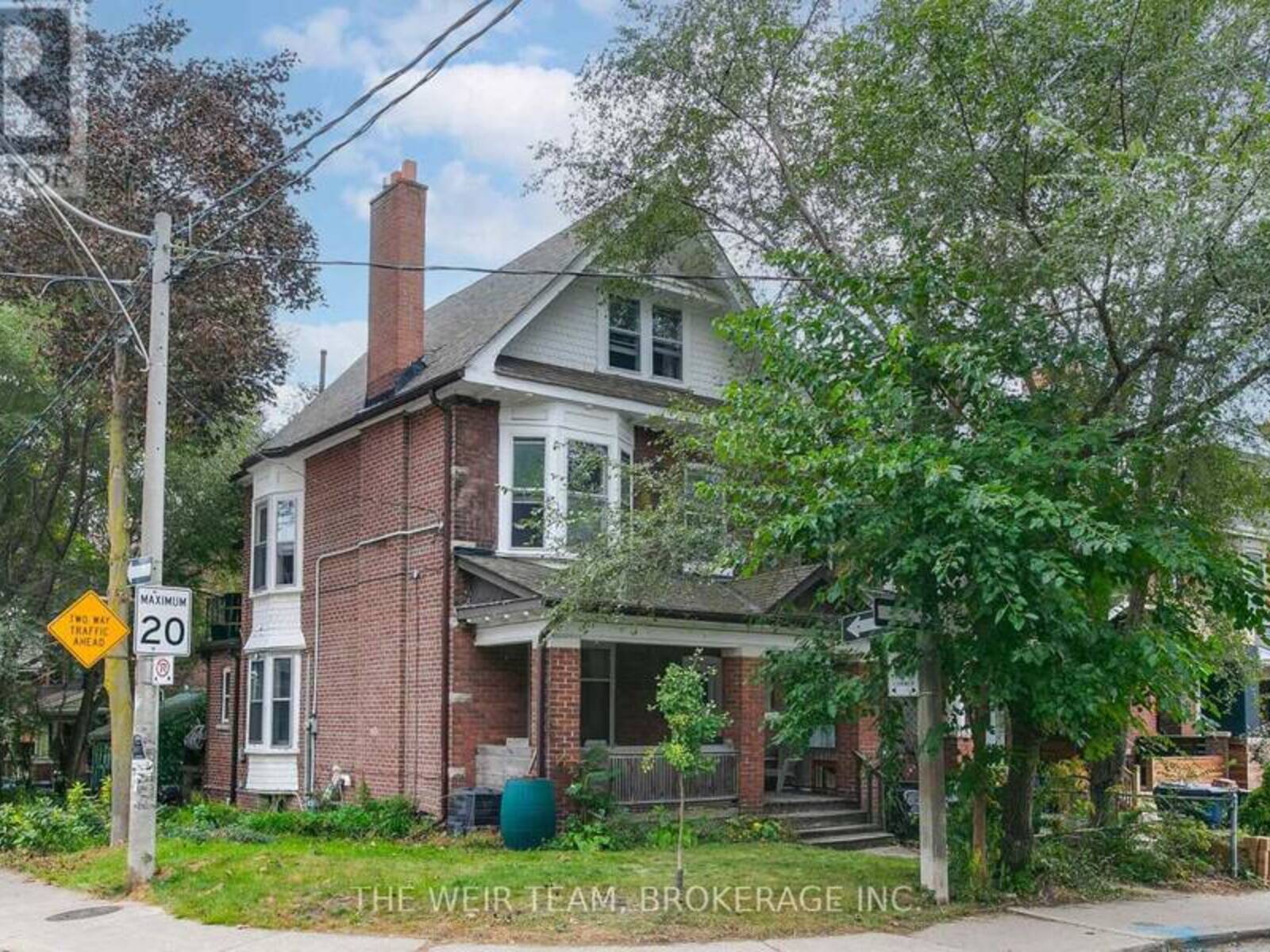 219 WITHROW AVENUE, Toronto, Ontario M4K 1E2