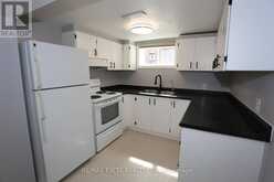 44 LINDSAY AVENUE | Newmarket Ontario | Slide Image Thirteen