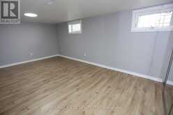 44 LINDSAY AVENUE | Newmarket Ontario | Slide Image Sixteen