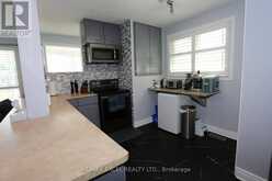 44 LINDSAY AVENUE | Newmarket Ontario | Slide Image Five