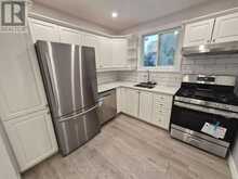 262 MCCONVEY DRIVE | Richmond Hill Ontario | Slide Image Eight