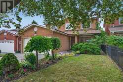 888 MESSENGER MEADOW DRIVE | Mississauga Ontario | Slide Image Four