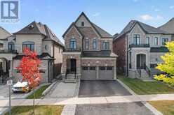 18 HACKWOOD CRESCENT | Aurora Ontario | Slide Image Two