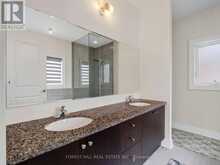 18 HACKWOOD CRESCENT | Aurora Ontario | Slide Image Thirty