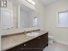 18 HACKWOOD CRESCENT | Aurora Ontario | Slide Image Thirty-eight