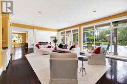 1019 SCENIC DRIVE | Hamilton Ontario | Slide Image Nine
