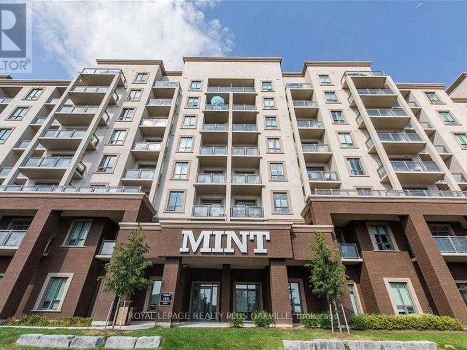 221 - 2490 OLD BRONTE ROAD, Oakville, Ontario L6M 0Y5