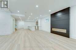 3 AMBER CRESCENT | Toronto Ontario | Slide Image Thirty-eight