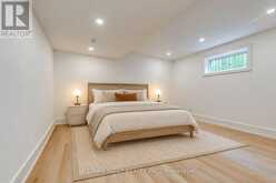 3 AMBER CRESCENT | Toronto Ontario | Slide Image Forty-six