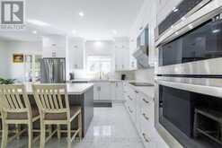 10 MEGARRY COURT | Richmond Hill Ontario | Slide Image Twelve
