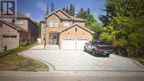 10 MEGARRY COURT | Richmond Hill Ontario | Slide Image Two