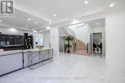 10 MEGARRY COURT | Richmond Hill Ontario | Slide Image Eight