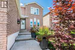 1571 MEADOWFIELD CRESCENT | Mississauga Ontario | Slide Image Two