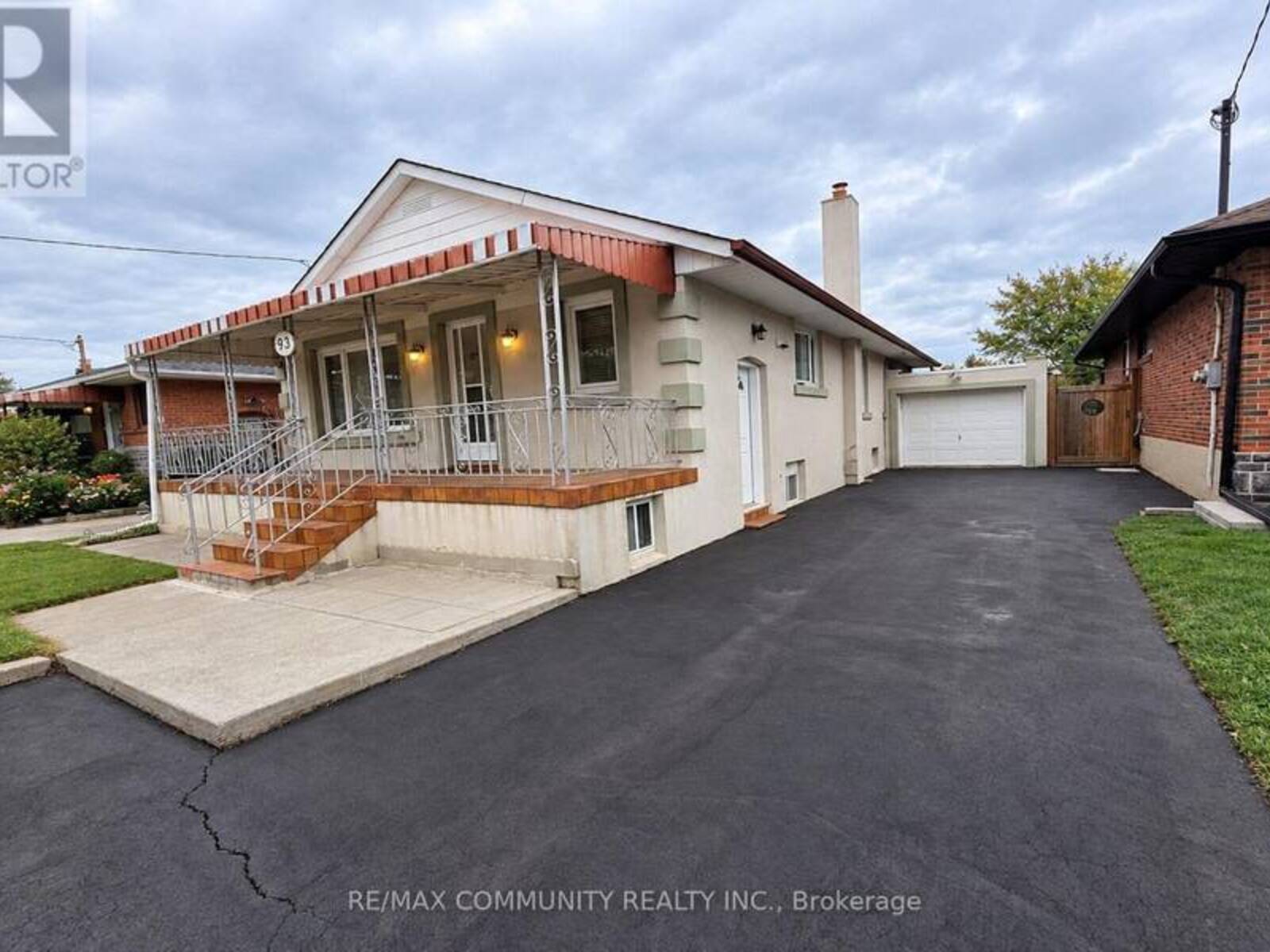 93 WARINGSTOWN DRIVE, Toronto, Ontario M1R 4H5