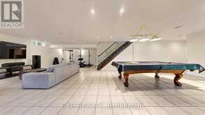 36 MAPLEHYRN AVENUE | East Gwillimbury Ontario | Slide Image Thirty
