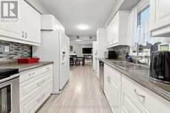 24 REDHEUGH CRESCENT | Toronto Ontario | Slide Image Thirteen