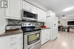 24 REDHEUGH CRESCENT | Toronto Ontario | Slide Image Eighteen